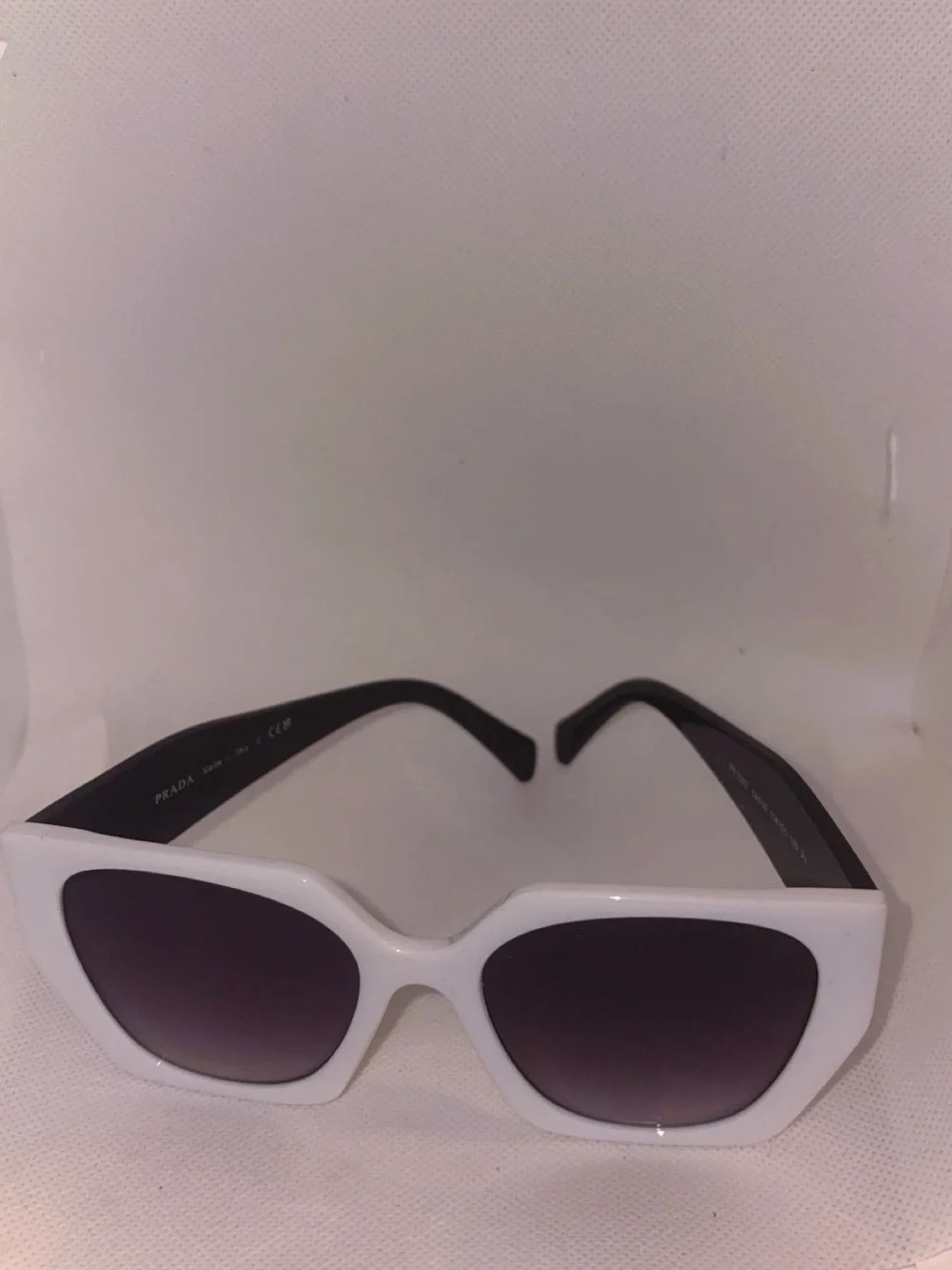 Prada White Cat-Eye Sunglasses with Gradient Purple Lenses